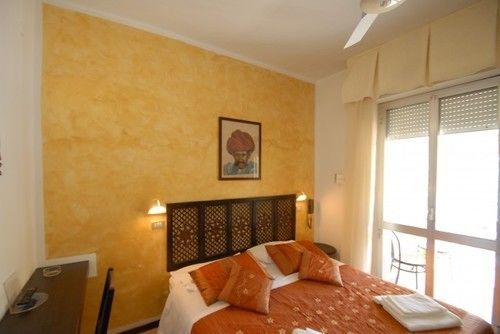 Hotel Everest Каттолика Экстерьер фото